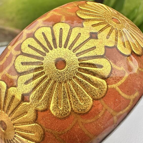 Vintage Brass & Enamel Floral Gold Tone Orange Flower Wide Bangle Bracelet Boho - Picture 4 of 5